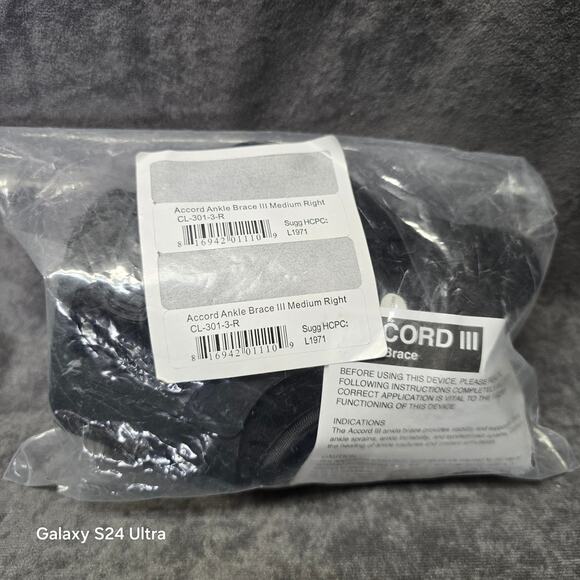 CL Comfortland Accord Black Ankle Brace III Medium Right CL-301-3-4-R Unisex - Picture 4 of 5